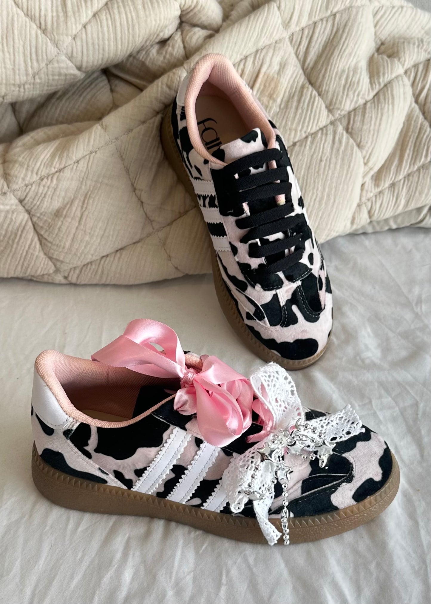 Sofia vaca sneakers