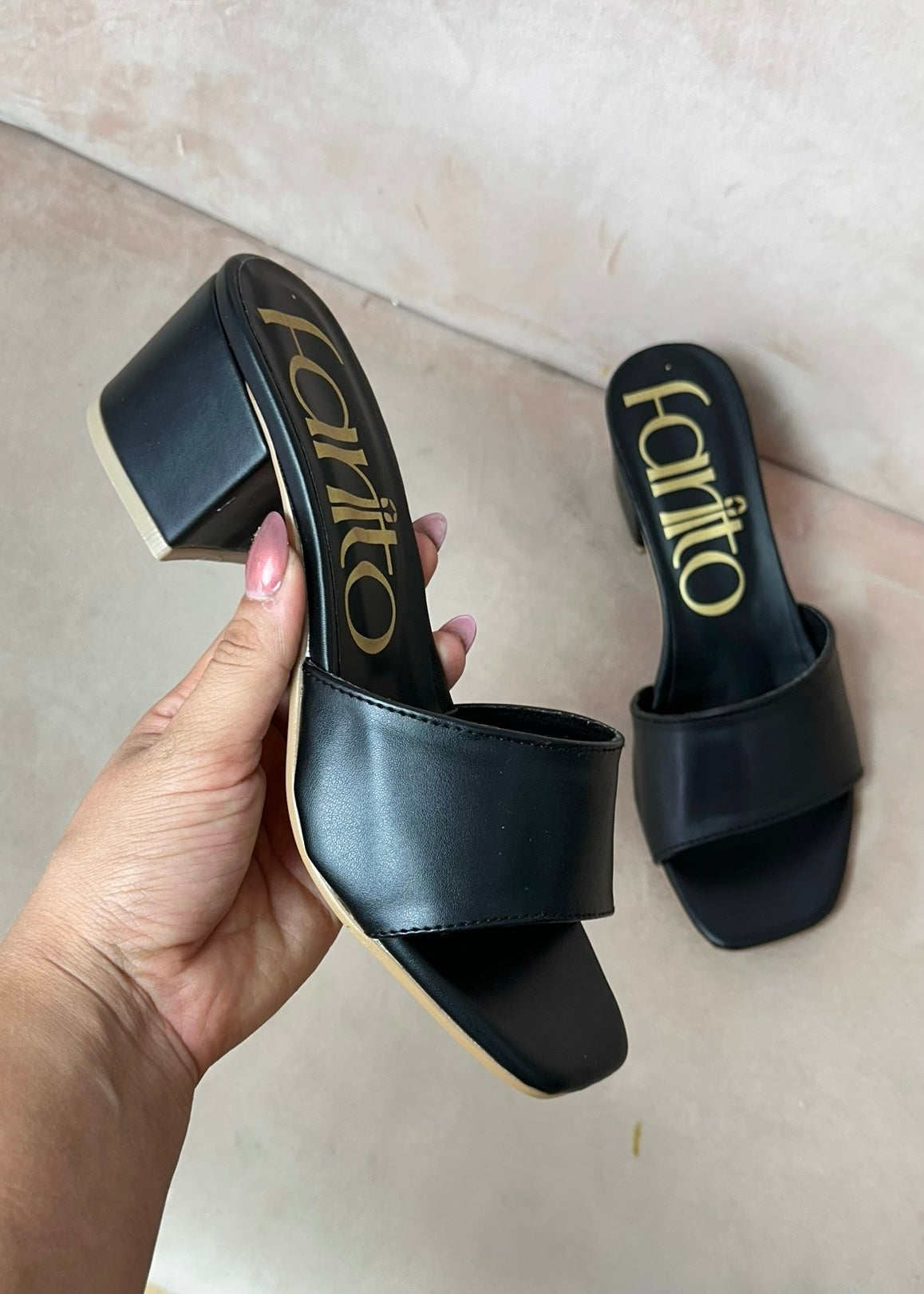 Zarita negro zapatillas de tacon