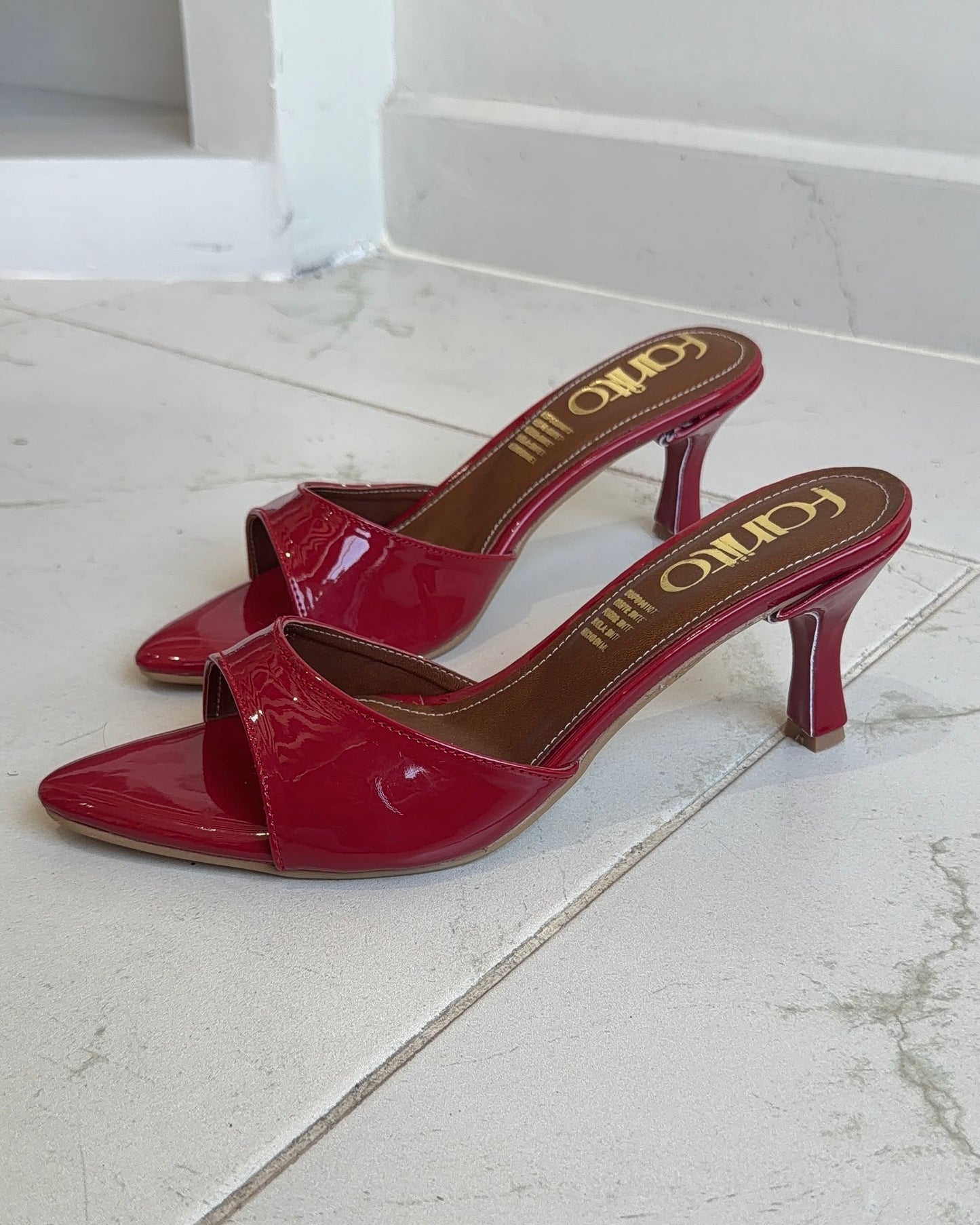 Brisa rojo zapatilla de tacón