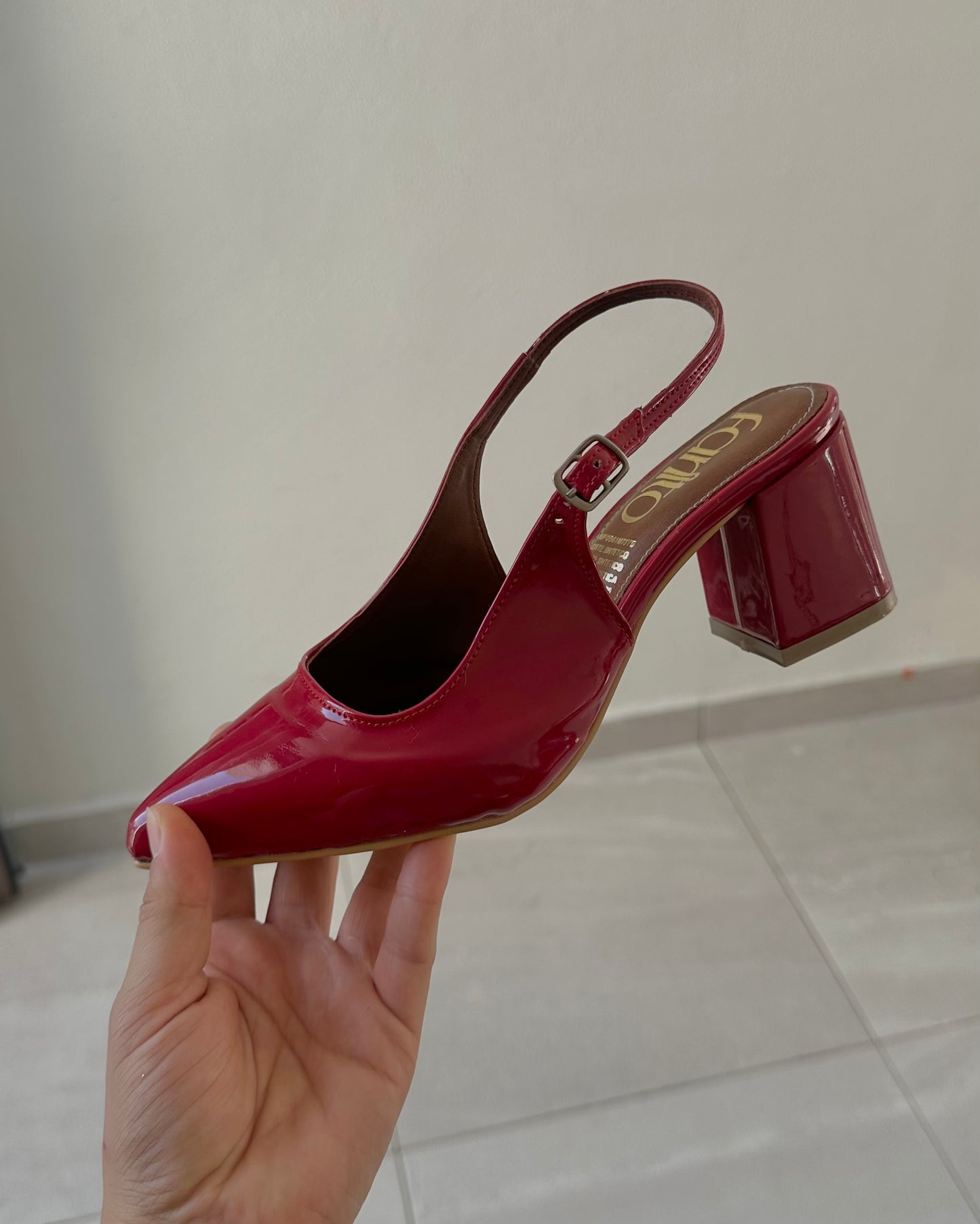 Lourdes zapatillas de punta