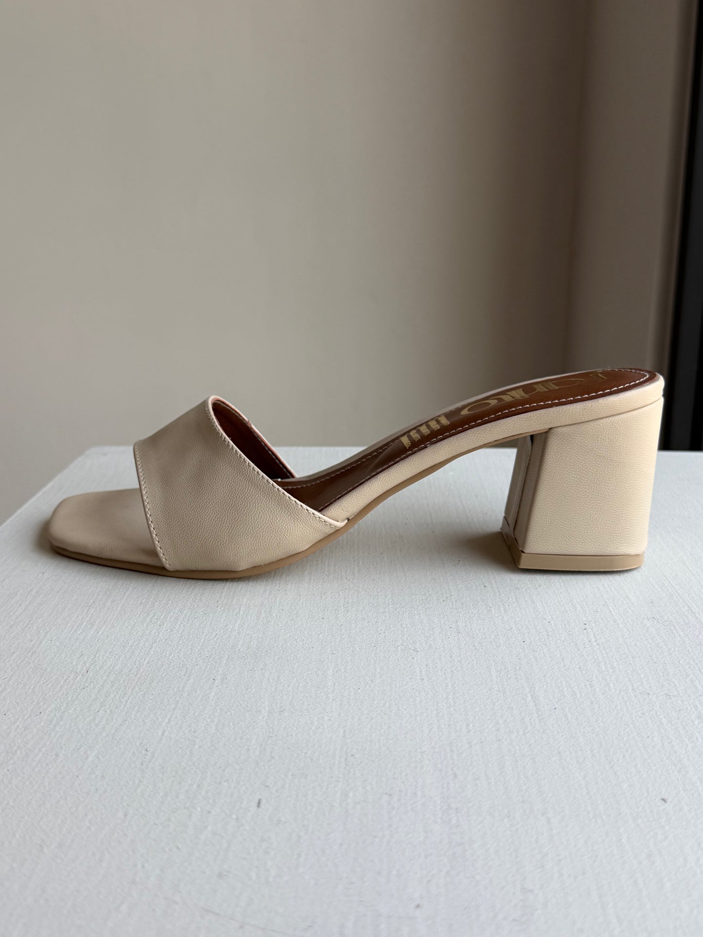 Zarita nude zapatillas de tacon