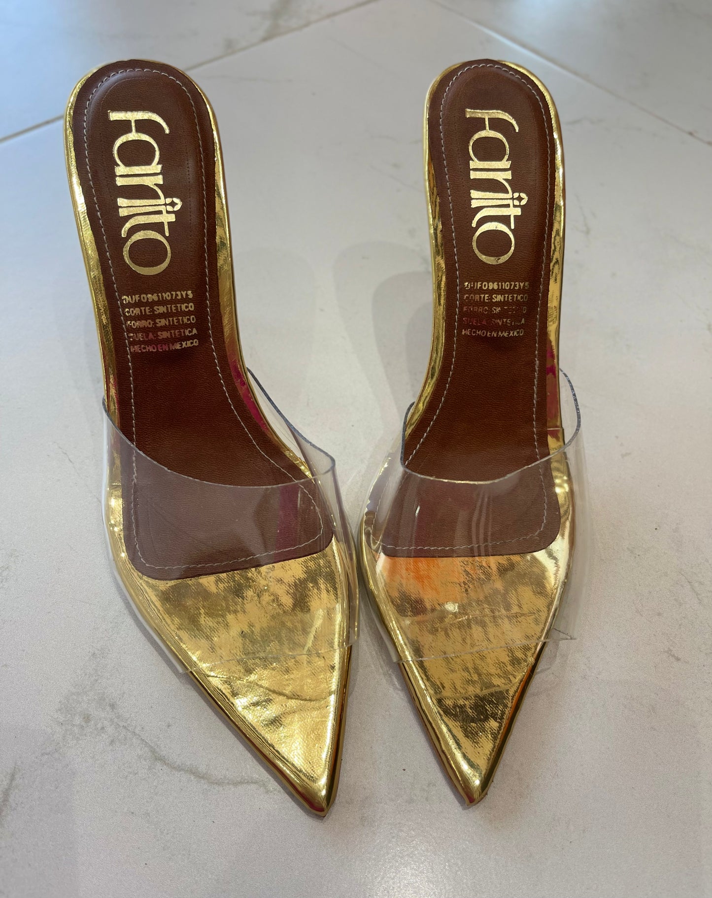 Aura dorado zapatillas