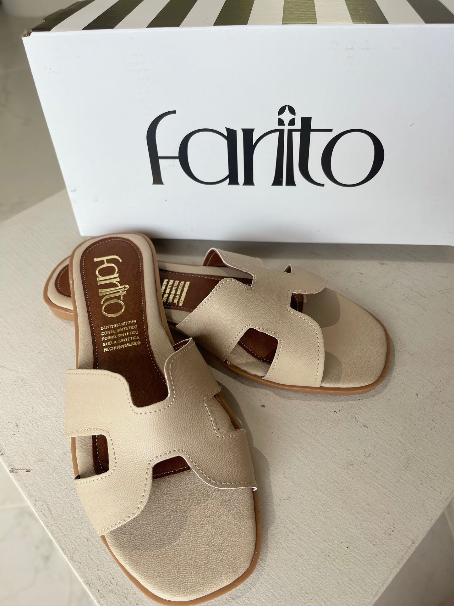 Julieta Nude sandalias planas