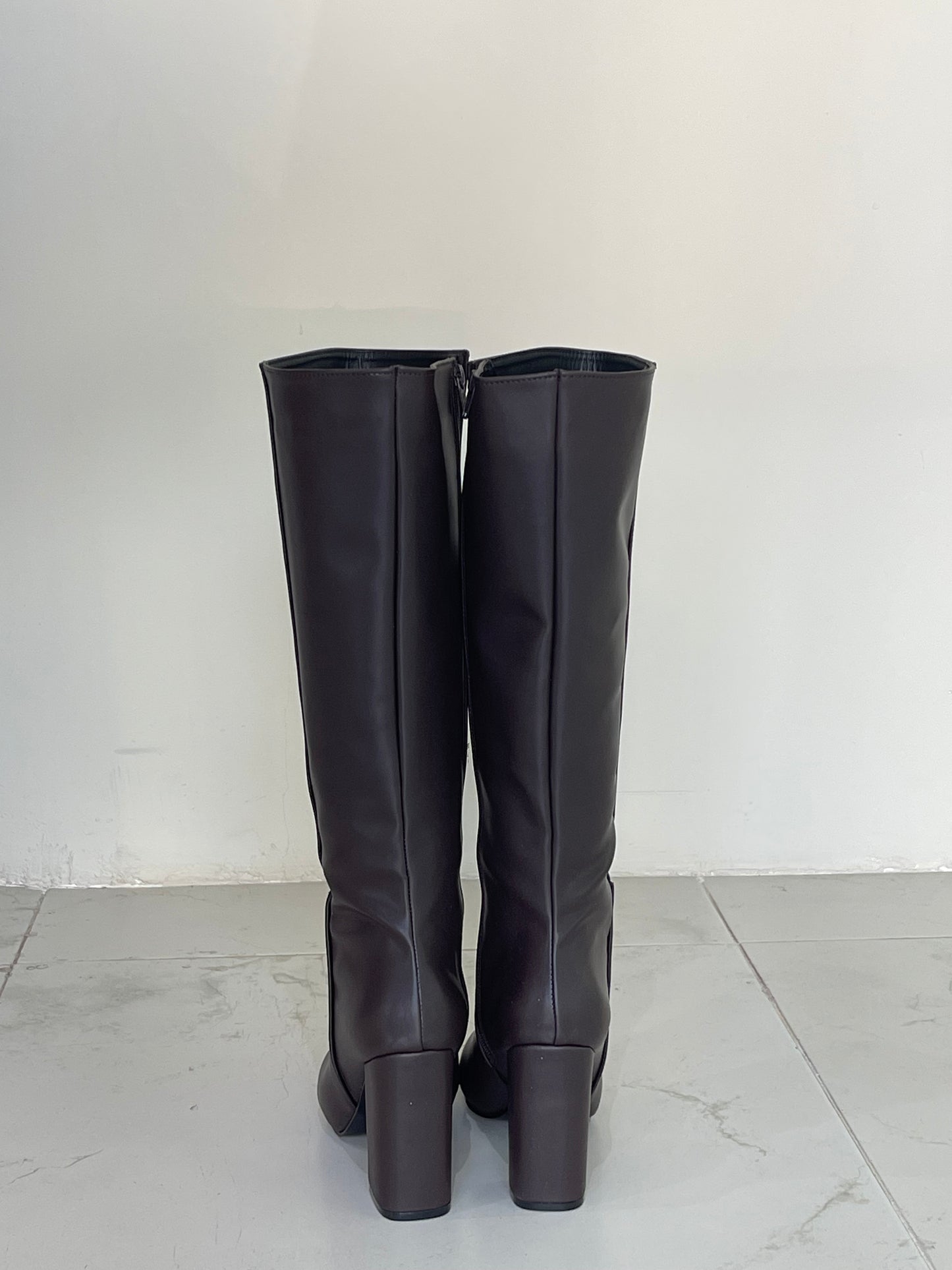 Regia chocolate botas altas