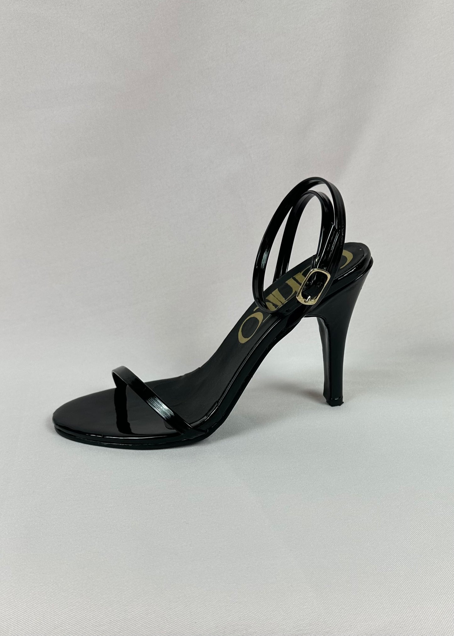 Farah negro zapatillas de charol 10cm