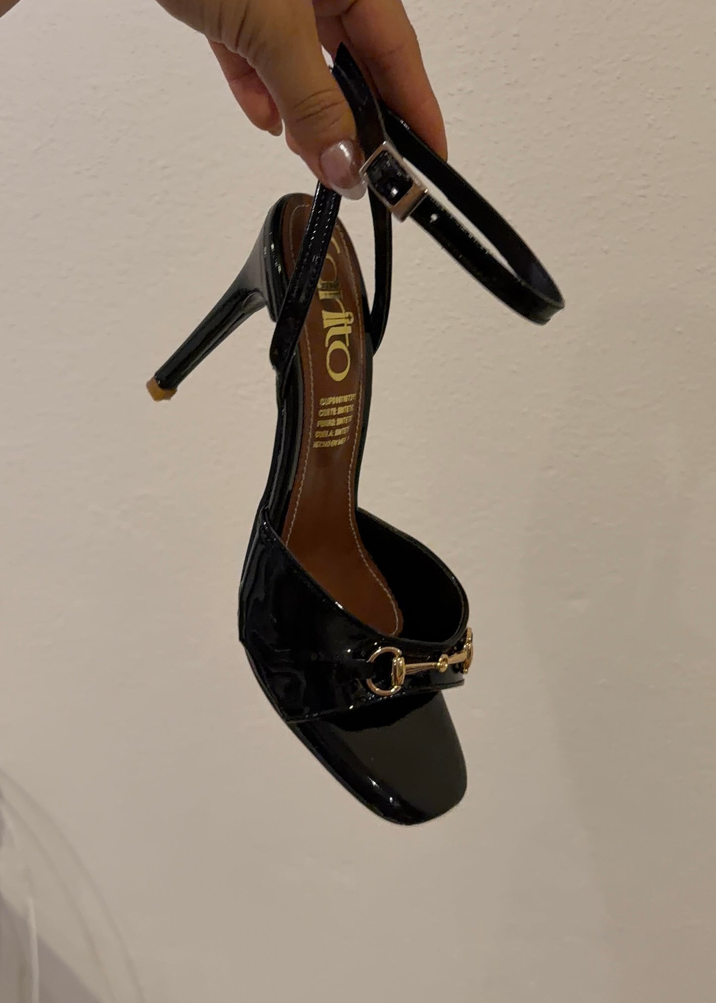 Margot zapatilla negro