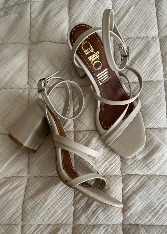 Malawi nude zapatillas