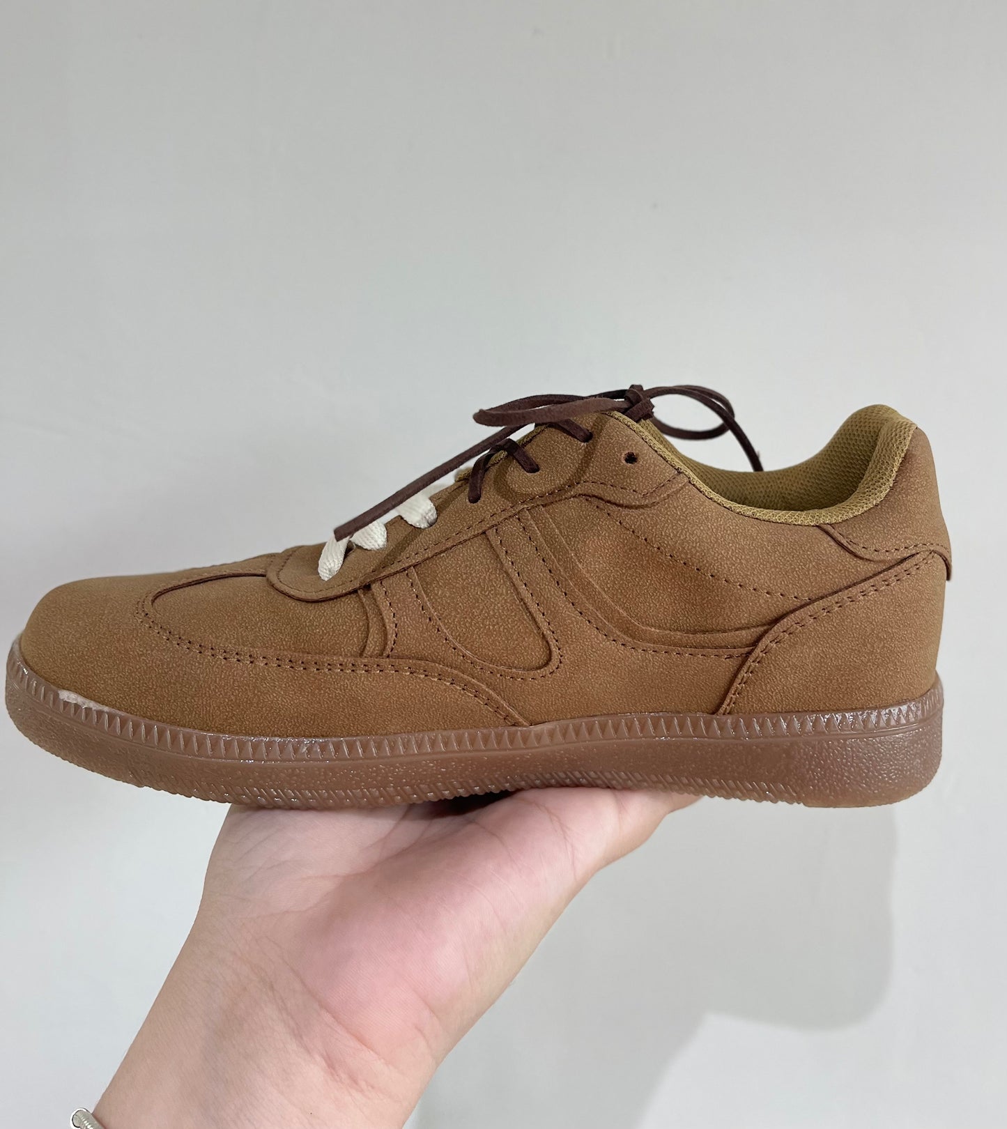 Sofia melle oscuro sneakers