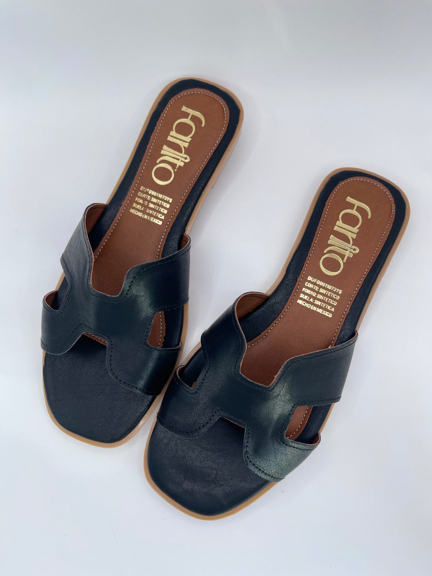 Julieta negro sandalias planas