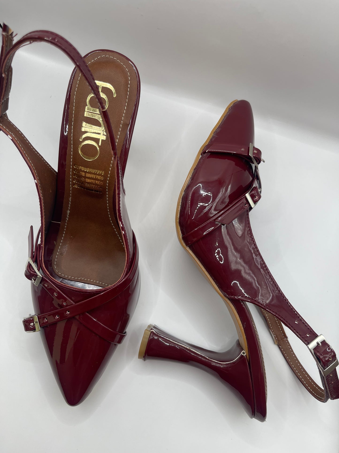 Antonella vino zapatillas de tacon con hebillas