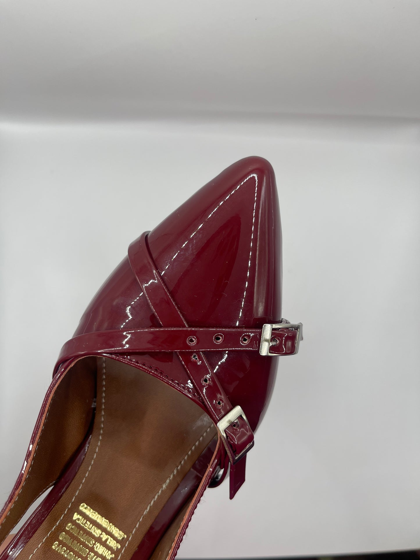 Antonella vino zapatillas de tacon con hebillas