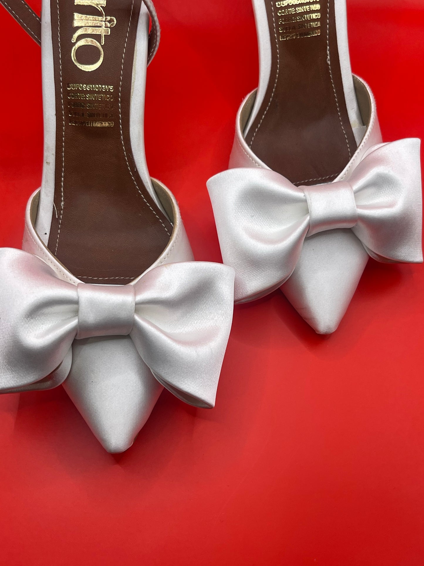 Blair blanco zapatillas de tacon con moño