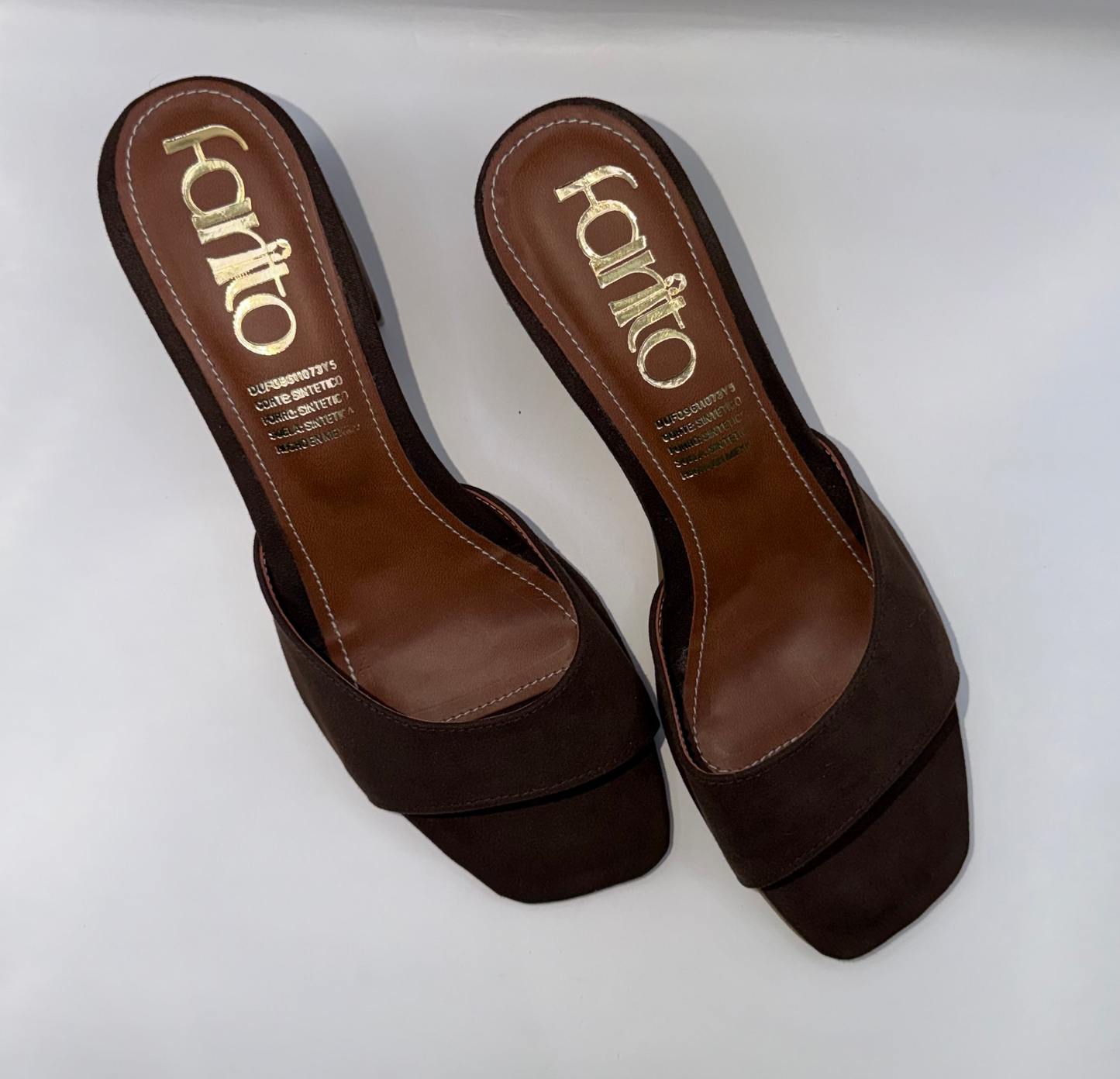 Zarita marrone gamuza zapatillas de tacon